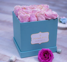 Load image into Gallery viewer, Light Pink Roses - Tiffany Blue Flora Box