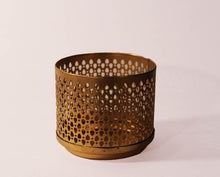 Load image into Gallery viewer, Attractive Floral Latticework Iron Glass T-light Holder