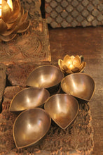 Load image into Gallery viewer, Beautiful Handmade Antique Brass Panchbhooti/ Aarti Lamp