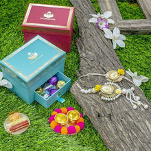 Load image into Gallery viewer, Pretty Petite Box with 5 gms Pearl Bhaiya Bhabhi Rakhi & Chocolates