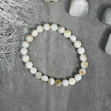 Load image into Gallery viewer, Mother of Pearl Bracelet