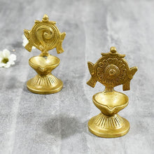 Load image into Gallery viewer, Shankh Brass Diya (Set of 2)