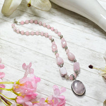 Load image into Gallery viewer, Rose Quartz Crystal Pendant Necklace