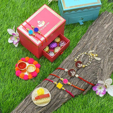 Load image into Gallery viewer, Lovely Family Rakhi Box