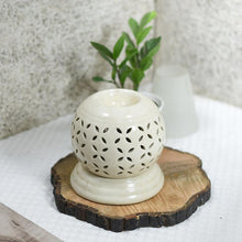 Load image into Gallery viewer, Pretty White Round Ceramic Aroma Diffuser