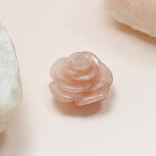 Load image into Gallery viewer, Rose Quartz Rose Showpiece