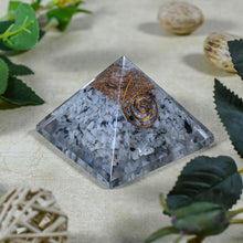 Load image into Gallery viewer, Rainbow Moonstone Pyramid