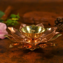 Load image into Gallery viewer, Elegant Handcrafted Metal Lotus Diya