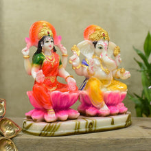 Load image into Gallery viewer, Gorgeous Laxmi Ganesh Idol Set