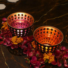 Load image into Gallery viewer, Aahana T-light Holder (Set of 2)