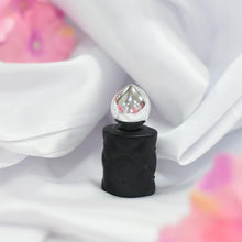 Load image into Gallery viewer, Diamond Quilted Aswad Attar/ Perfume Oil