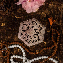 Load image into Gallery viewer, Impressive Lattice Work Marble Trinket Box in Hexagon Shape