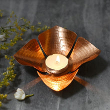 Load image into Gallery viewer, Caspara T Light