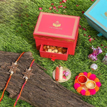Load image into Gallery viewer, Floral Zardosi Rakhi Box