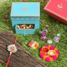 Load image into Gallery viewer, Zardosi Gota Patti Rakhi Box