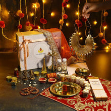 Load image into Gallery viewer, Glittering Beautiful Diwali Gift Box