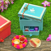 Load image into Gallery viewer, Emerald Green Bhaiya Rakhi Box