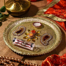 Load image into Gallery viewer, Paisley Rakhi Thali