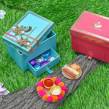 Load image into Gallery viewer, Floral Zardosi Rakhi Box