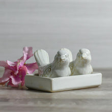 Load image into Gallery viewer, Vintage Birds Salt and Pepper Shaker