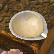 Load image into Gallery viewer, Metal Traditional Diya
