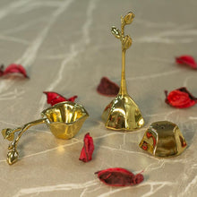 Load image into Gallery viewer, Aurum Floral Pooja Set of 3