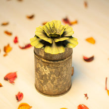 Load image into Gallery viewer, Scented Floral Candle- Large