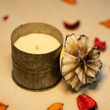 Load image into Gallery viewer, Scented Floral Candle- Small