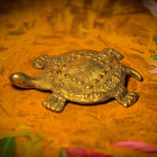 Load image into Gallery viewer, Elegant Tortoise Meru Shree Brass