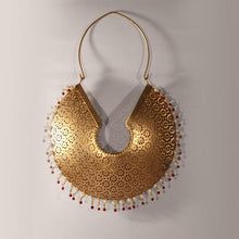 Load image into Gallery viewer, Traditional Chandbali Hanging Tlight Holder Small
