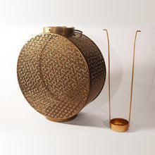 Load image into Gallery viewer, Antique Golden Table Tealight Holder
