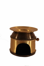 Load image into Gallery viewer, Aria Brass Oil Diffuser
