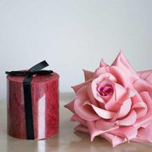 Load image into Gallery viewer, strawberry

