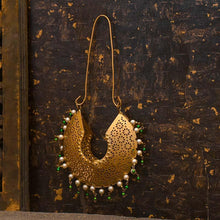 Load image into Gallery viewer, Traditional Chandbali Hanging Tlight Holder Small
