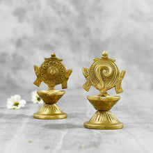 Load image into Gallery viewer, Shankh Brass Diya (Set of 2)
