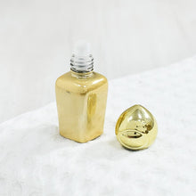 Load image into Gallery viewer, Elegant Golden Attar / Perfume Oil
