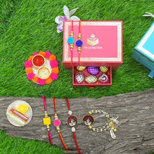 Load image into Gallery viewer, Lovely Family Rakhi Box
