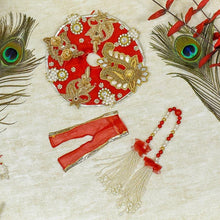 Load image into Gallery viewer, Elegant Zari Laddu Gopal Poshak
