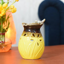 Load image into Gallery viewer, Antique Bird T light Aroma Diffuser
