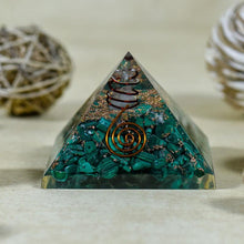 Load image into Gallery viewer, Orgonite Green Malachite Natural Pyramid
