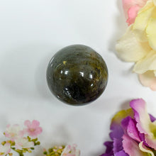 Load image into Gallery viewer, Labradorite Natural Ball
