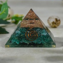Load image into Gallery viewer, Green Jade Pyramid

