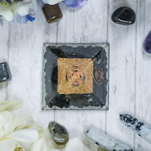 Load image into Gallery viewer, Black Tourmaline Pyramid
