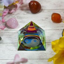 Load image into Gallery viewer, Feng Shui Crystal Pyramid with Ying Yang Symbol

