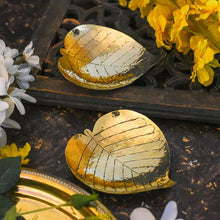 Load image into Gallery viewer, Antique Brass Prayer Leaf (Set of 2)
