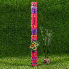 Load image into Gallery viewer, Bug Repellant Lemongrass Garden Sticks
