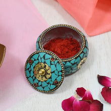 Load image into Gallery viewer, Beautiful Small Sindoor Box
