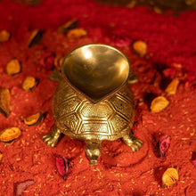 Load image into Gallery viewer, Antique Brass Tortoise Deepak
