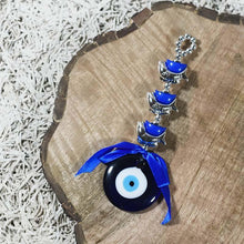 Load image into Gallery viewer, Feng Shui Evil Eye Three Fish Hanging
