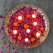 Load image into Gallery viewer, Decorative Silver Lustre Platter
